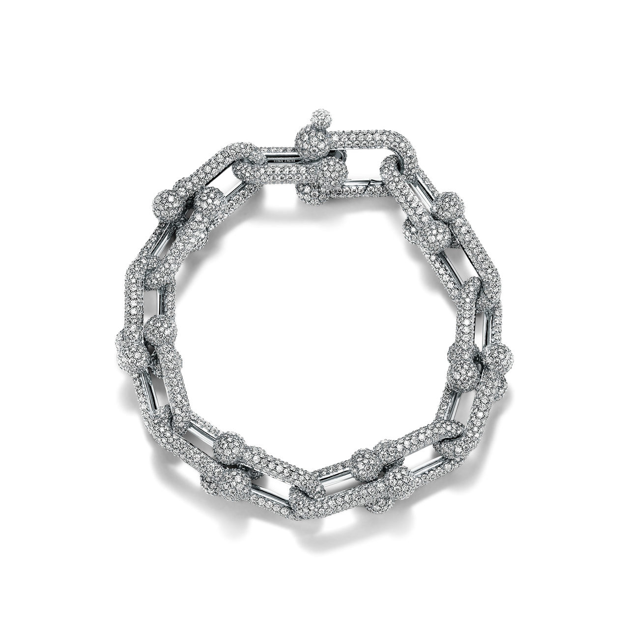 Large Link Bracelet in White Gold with Pavé Diamonds