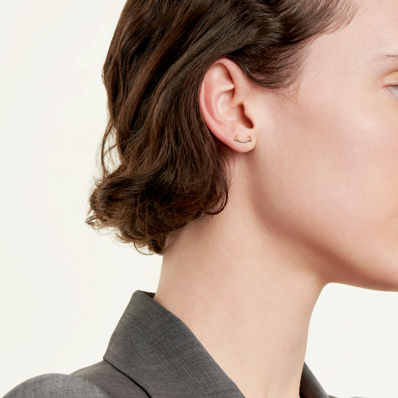 Smile Mini Earrings in Rose Gold with Diamonds