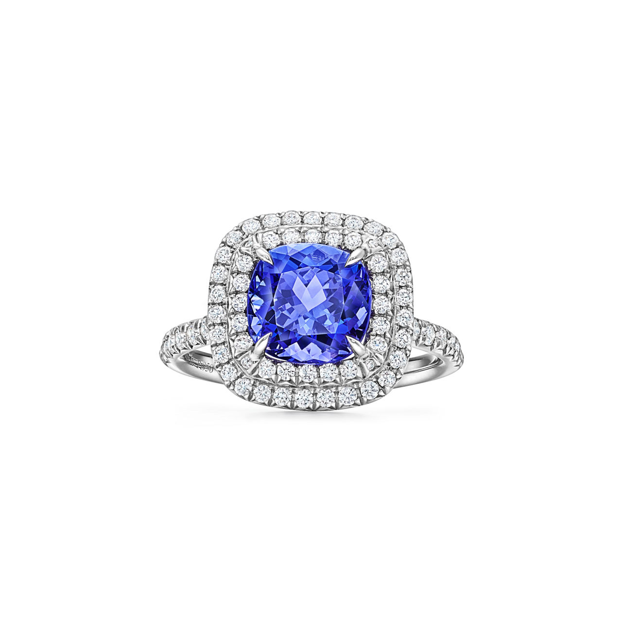 Ring in Platinum with a Tanzanite and Diamonds