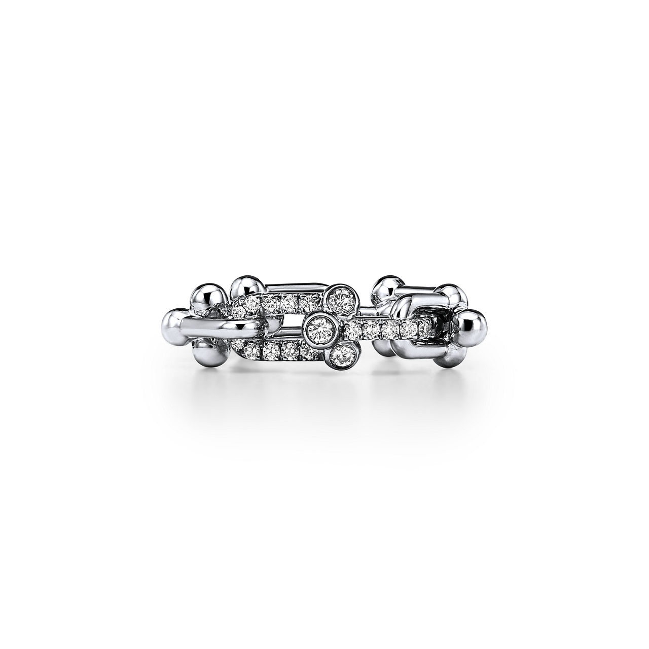 Small Link Ring in White Gold with Diamonds